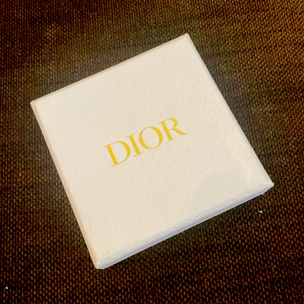 Mini dior gift box with original tissue paper